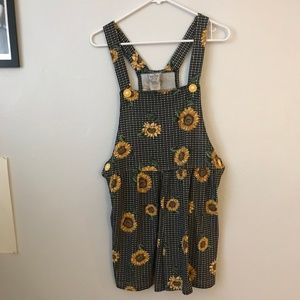 Black and White Gingham Sunflower Romper Size LRG